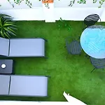 Downtown Apartment With Private Terrace & Jacuzzi